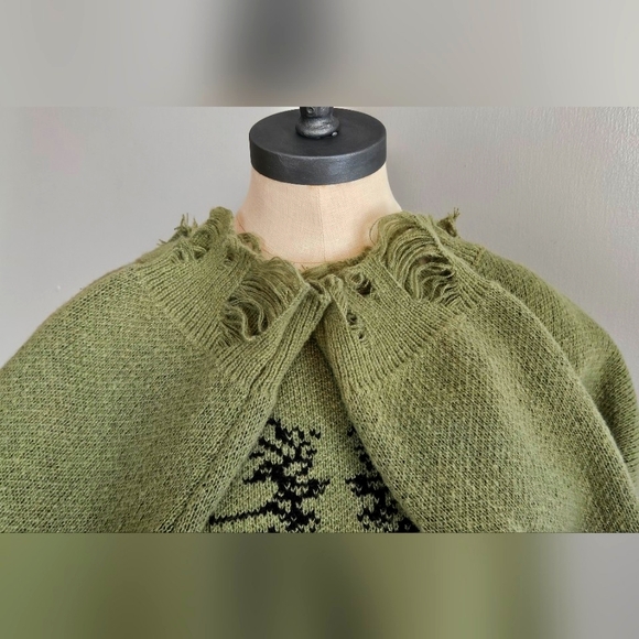 🎁💲EUC Rib Cage/Skelton Distressed Sweater - Sage XL - Picture 5 of 8